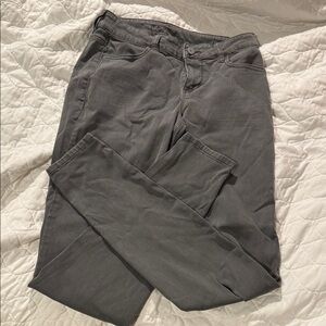 Gray skinny jeggings